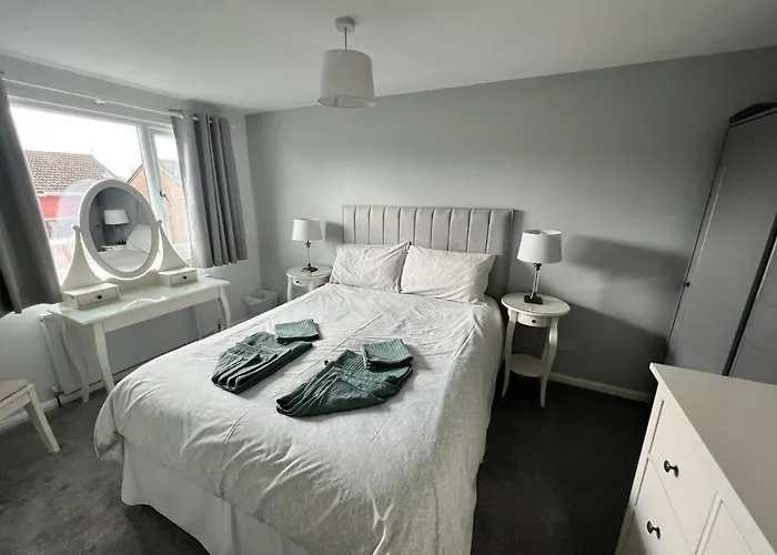 Very Comfy 3 Bed Town House