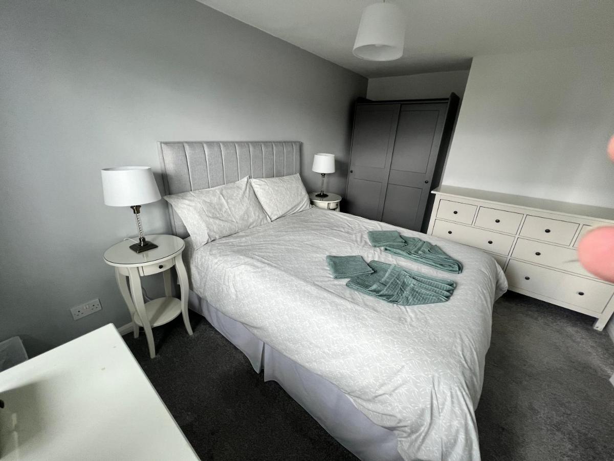 Very Comfy 3 Bed Town House Ashton-under-Lyne