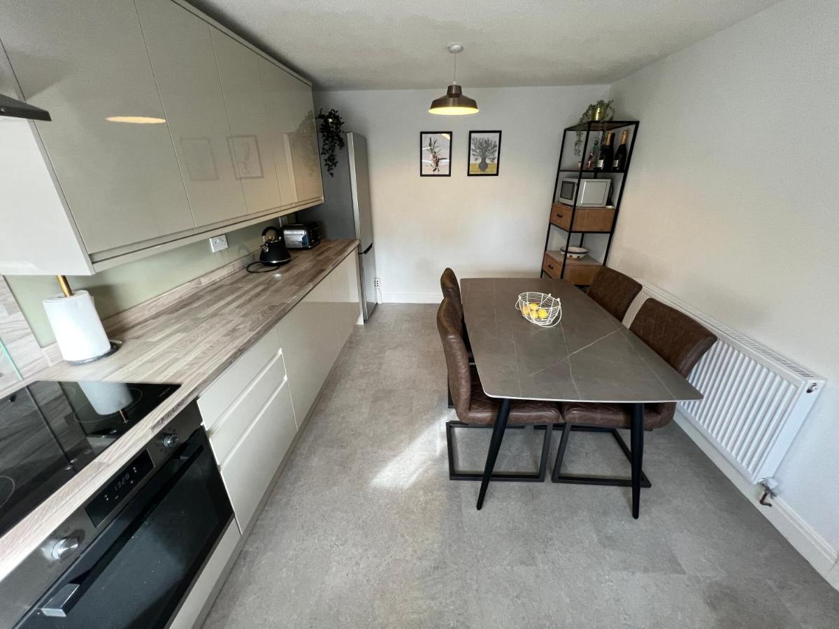 Very Comfy 3 Bed Town House Holiday home *